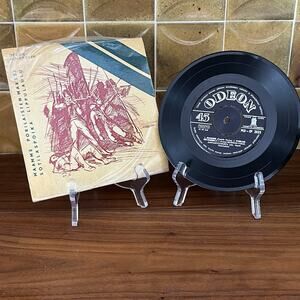 Helsingin Varuskuntasoittokunta Maamme Porilaisten Marssi 7" EP Odeon PLD-EP2025